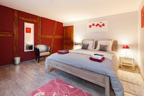 4 Schlafzimmer, Bügeleisen/Bügelbrett, Reisekinderbett, kostenloses WLAN