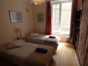 3 Schlafzimmer, Bügeleisen/Bügelbrett, Reisekinderbett, kostenloses WLAN