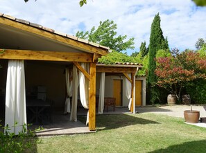 Outdoor dining - Beautiful charming house 16- 20 per. 400 m2 air-conditioned with swimming pool (Canet)