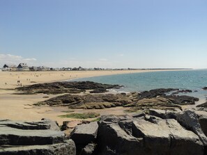 Beach nearby - Newly built house, all mod cons (La Turballe)
