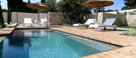 Piscine extérieure, piscine chauffée