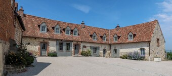 Gîte with covered swimming pool on the Opal Coast