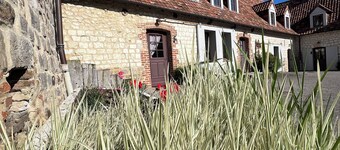 Gîte with covered swimming pool on the Opal Coast