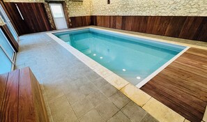Piscine intérieure, piscine chauffée