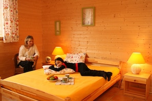 1 chambre, fer et planche à repasser, Wi-Fi, draps fournis