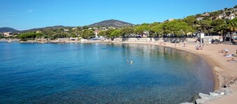 VILLA NEO-provensalsk stil med pool SÄKERT ÖVER
