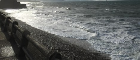 Una playa cerca