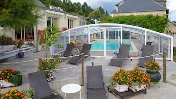Indoor pool, outdoor pool