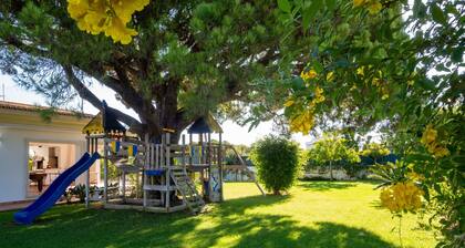 LUXURY VILLA RENTAL - PRIVATE & HEATED POOL