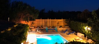 Detached house with private, fully secured swimming pool