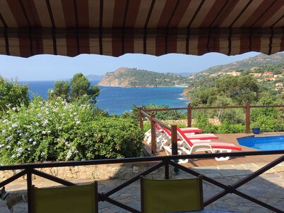 Spectacular sea view • Private pool • Walk to beach • Optional A/C studio