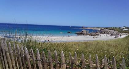 Detached house with superb sea view, Near GR34 Wifi