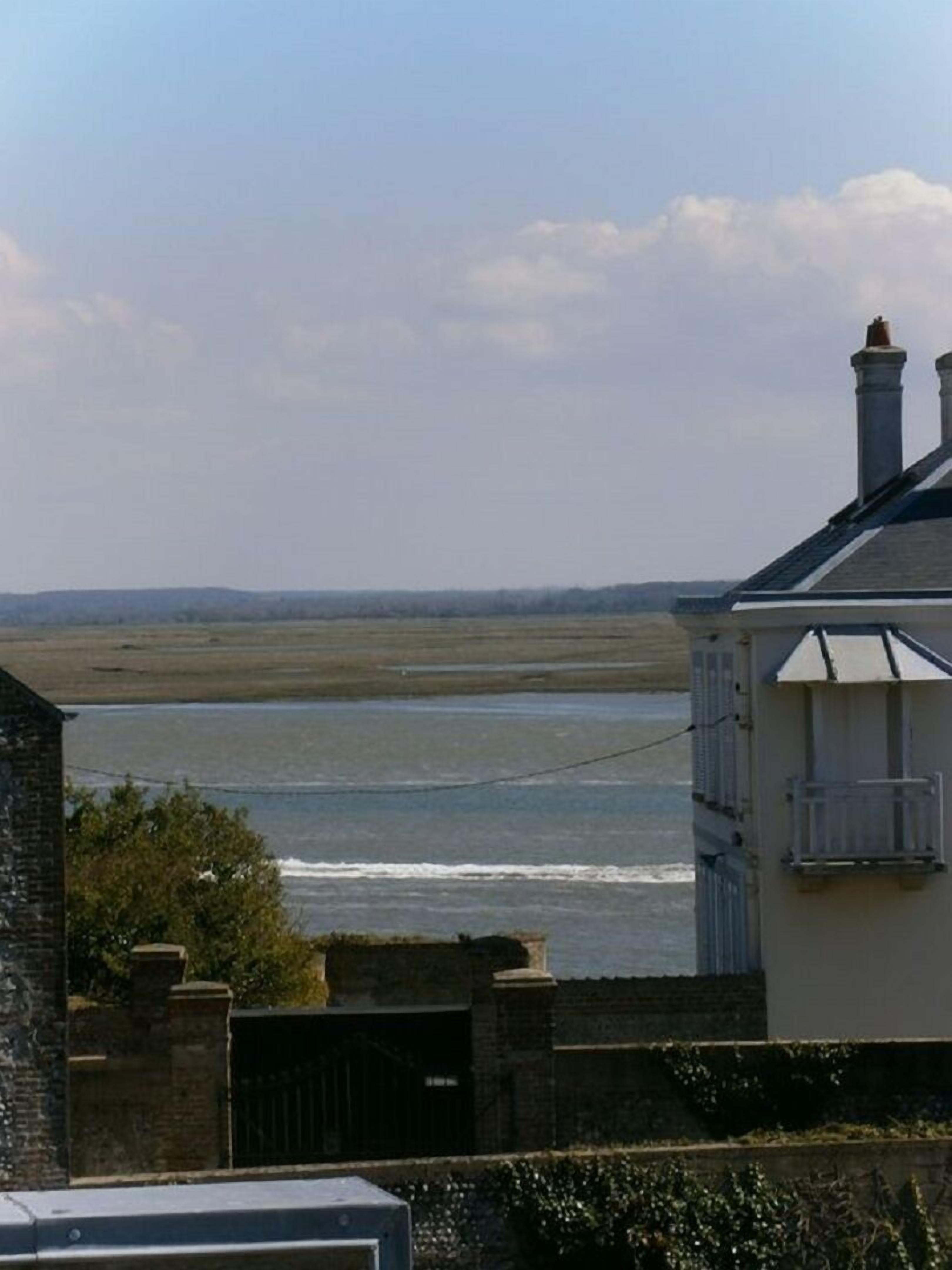 Vue sur la plage ou l’océan