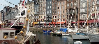 Tranquila casa de 300 m de aterrizaje playa 6 Pers