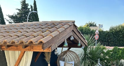 Villa climatisée avec Piscine et Jacuzzi privé, en CAMARGUE