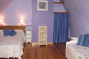 2 camere, ferro/asse da stiro