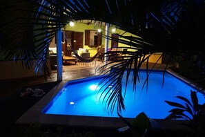 Udendørs pool