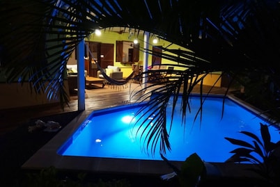 Villa with pool and air conditioning close to beaches