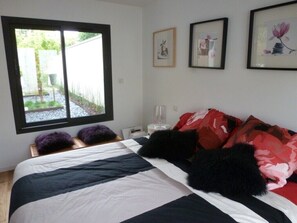 4 chambres, fer et planche à repasser, Wi-Fi gratuit, draps fournis