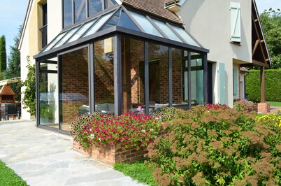 Beautiful residence in the heart of the Alpes Mancelles, swimming pool, sauna and 4 bedrooms