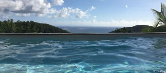 Hermosa villa T3 tranquila con excelentes vistas - Piscina