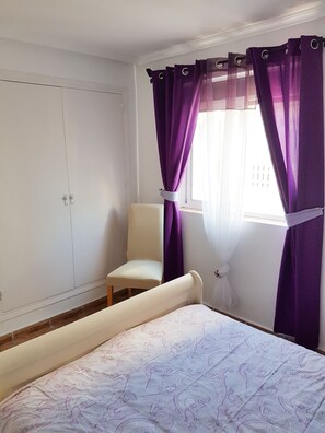 3 bedrooms, iron/ironing board, WiFi