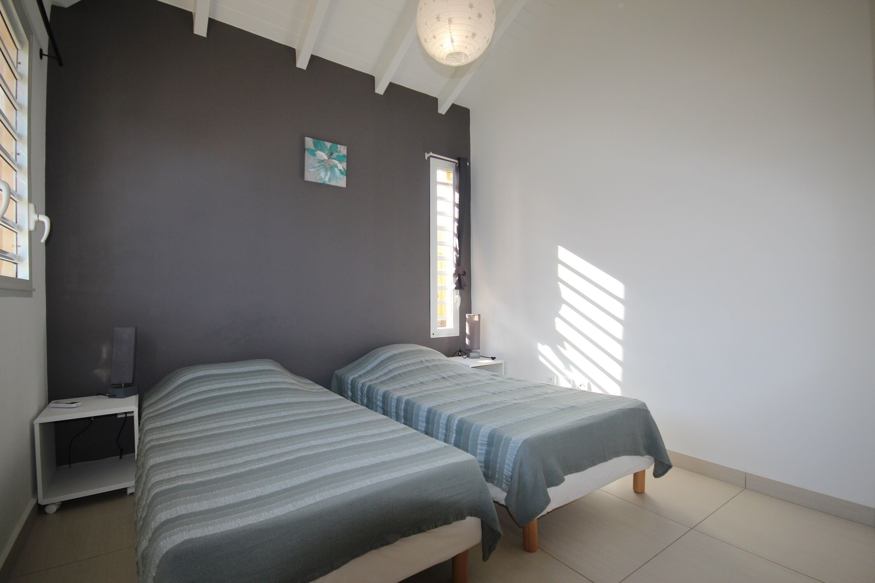 3 chambres, fer et planche à repasser, Wi-Fi gratuit, draps fournis
