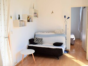 1 bedroom - Bright apartment for 2, Trébeurden center, near beach, pets allowed (Trébeurden)