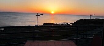 T2 apartment wonderful sea view, WLAN available garage 2 bicycles available 