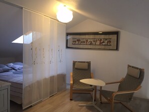 2 bedrooms, iron/ironing board, free WiFi - T2 apartment wonderful sea view, WLAN available garage 2 bicycles available  (Saint-Hilaire-De-Riez)