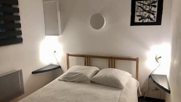 1 Schlafzimmer, Bügeleisen/Bügelbrett, Bettwäsche