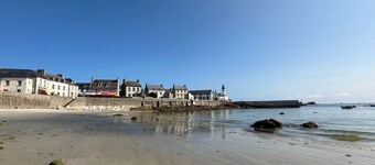 Haus auf der Insel Breast, Füße im Wasser, bietet Platz für 12 Personen