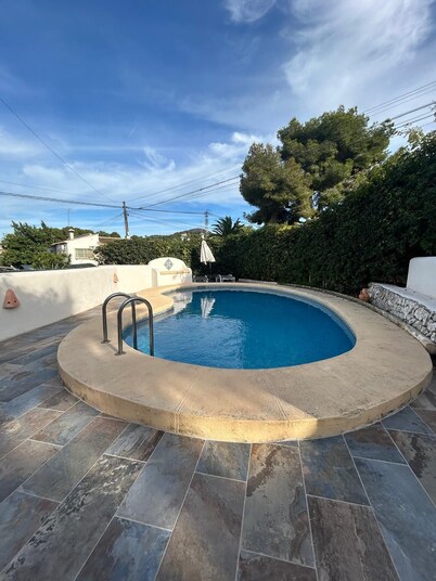 Character villa for families in residential area with private pool.