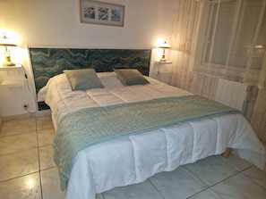 1 bedroom, iron/ironing board, free WiFi, wheelchair access - Gîte CASA ROSA, the Bassin d'Arcachon spirit (Gujan-Mestras)