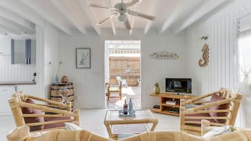 Télévision, livres, médiathÚque, chaßne hi-fi