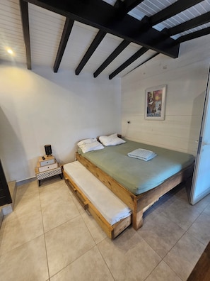 2 bedrooms, free WiFi, bed sheets - Small house swimming pool very beautiful mountain view 2 bedrooms (Goyave)