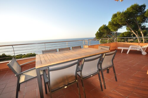 DUPLEX  SUR MER AVEC PISCINE / PENTHOUSE ON THE SEA WITH SWIMMING POOL    - WIFI