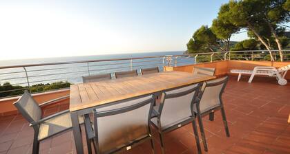 DUPLEX SUR MER AVEC PISCINE / PENTHOUSE ON THE SEA WITH SWIMMING POOL - WIFI