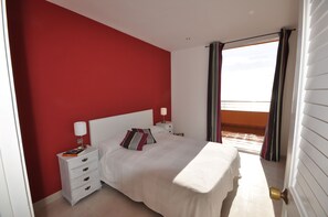 5 chambres, fer et planche à repasser, Wi-Fi