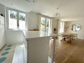 Dining - Maison Bauloise Center Baie La Baule, 150 m from the beach, all on foot (La Baule-Escoublac)