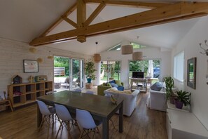 TV, DVD player, books, stereo - Villa 6 pers / with heated pool / near golf & beach / Holiday home (Moliets-et-Maa)