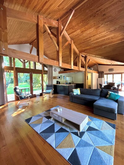 Villa in the forest garden pool quiet!