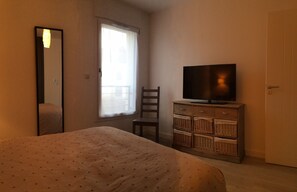 2 chambres, fer et planche Ă repasser, lit parapluie, Wi-Fi gratuit