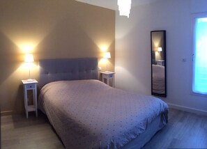 2 多间卧室、熨斗/熨衣板、旅行婴儿床、免费 WiFi