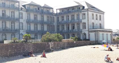 WATERFRONT APARTMENT LE CROISIC FACE MER 1ERE LIGNE