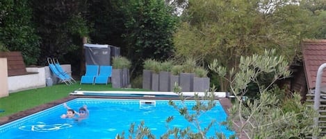 Outdoor pool, a heated pool