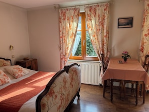 2 Schlafzimmer, Bügeleisen/Bügelbrett, kostenloses WLAN, Bettwäsche