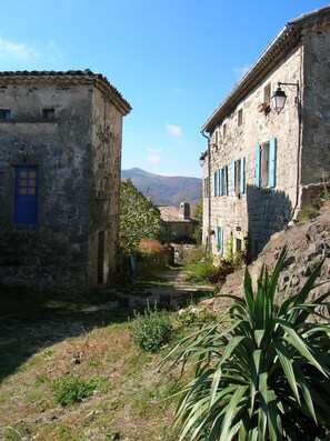 Exterior - Villa with private pool, great views (Saint-Julien-Du-Gua)