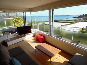 LED TV, DVD player, music library, video library