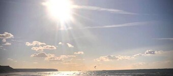 Villa facing the sea and the remains of the landing